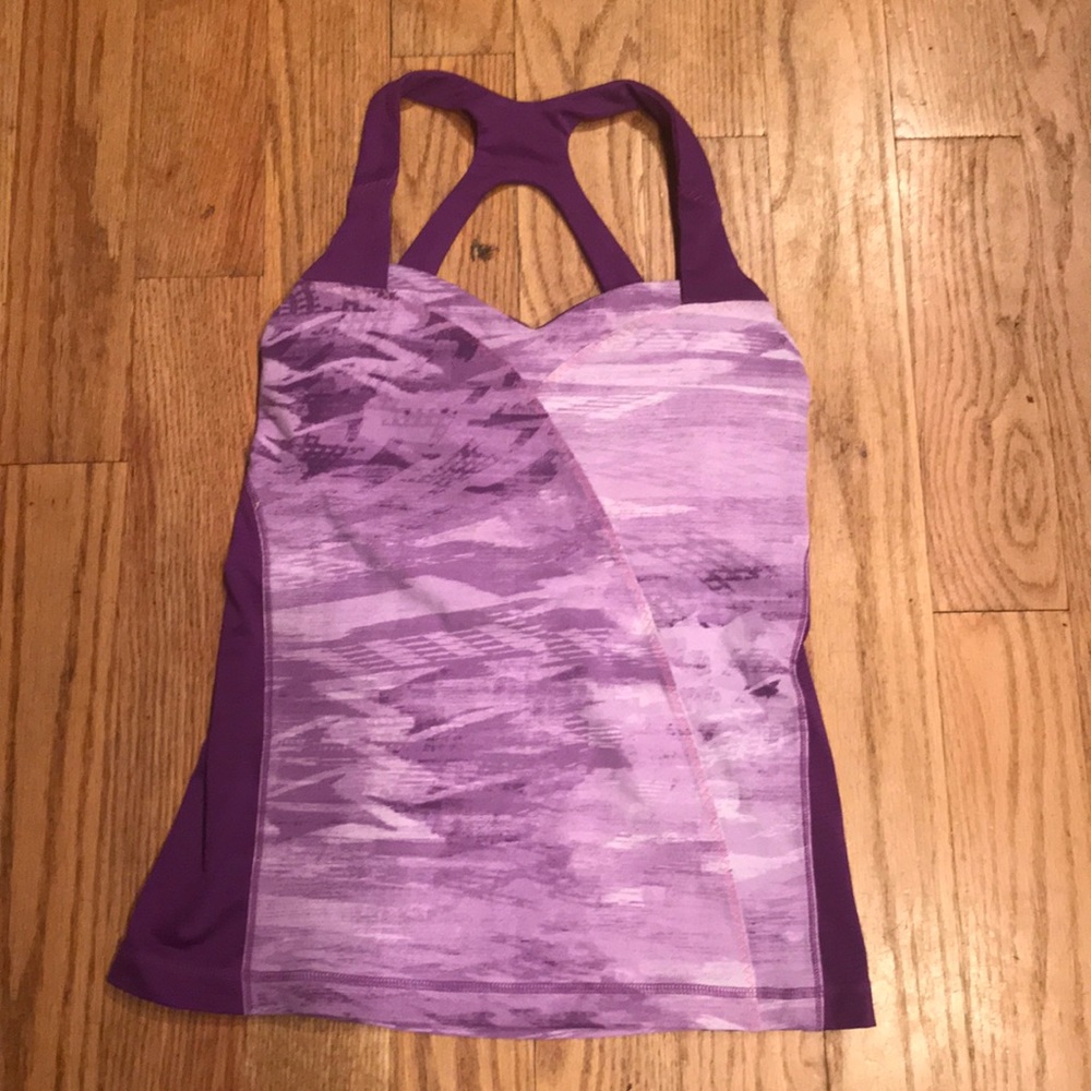 North Face top with bra size M